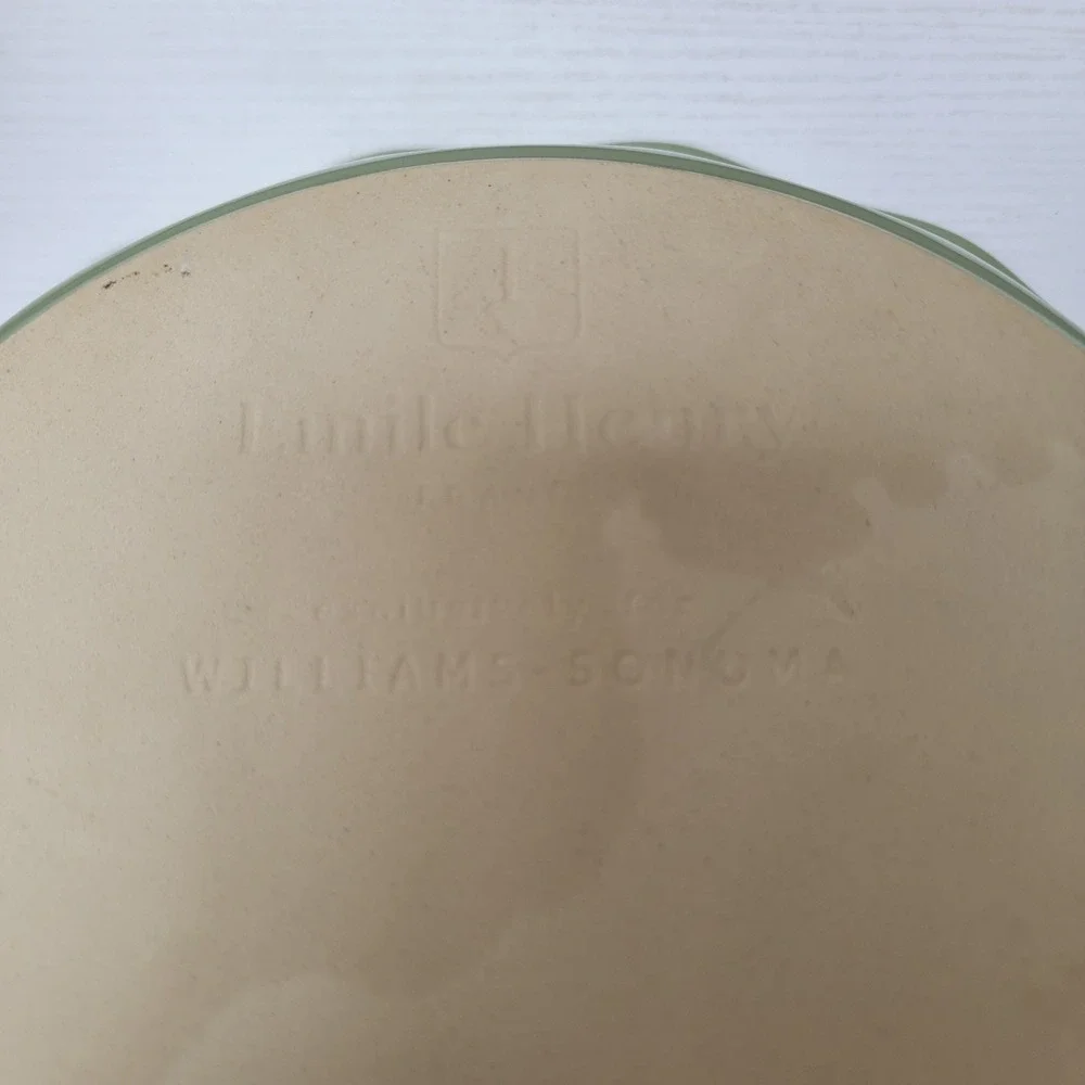 Emile Henry Williams Sonoma‎ Pie Dish Sage Green Cream Excellent Ruffled 10.5